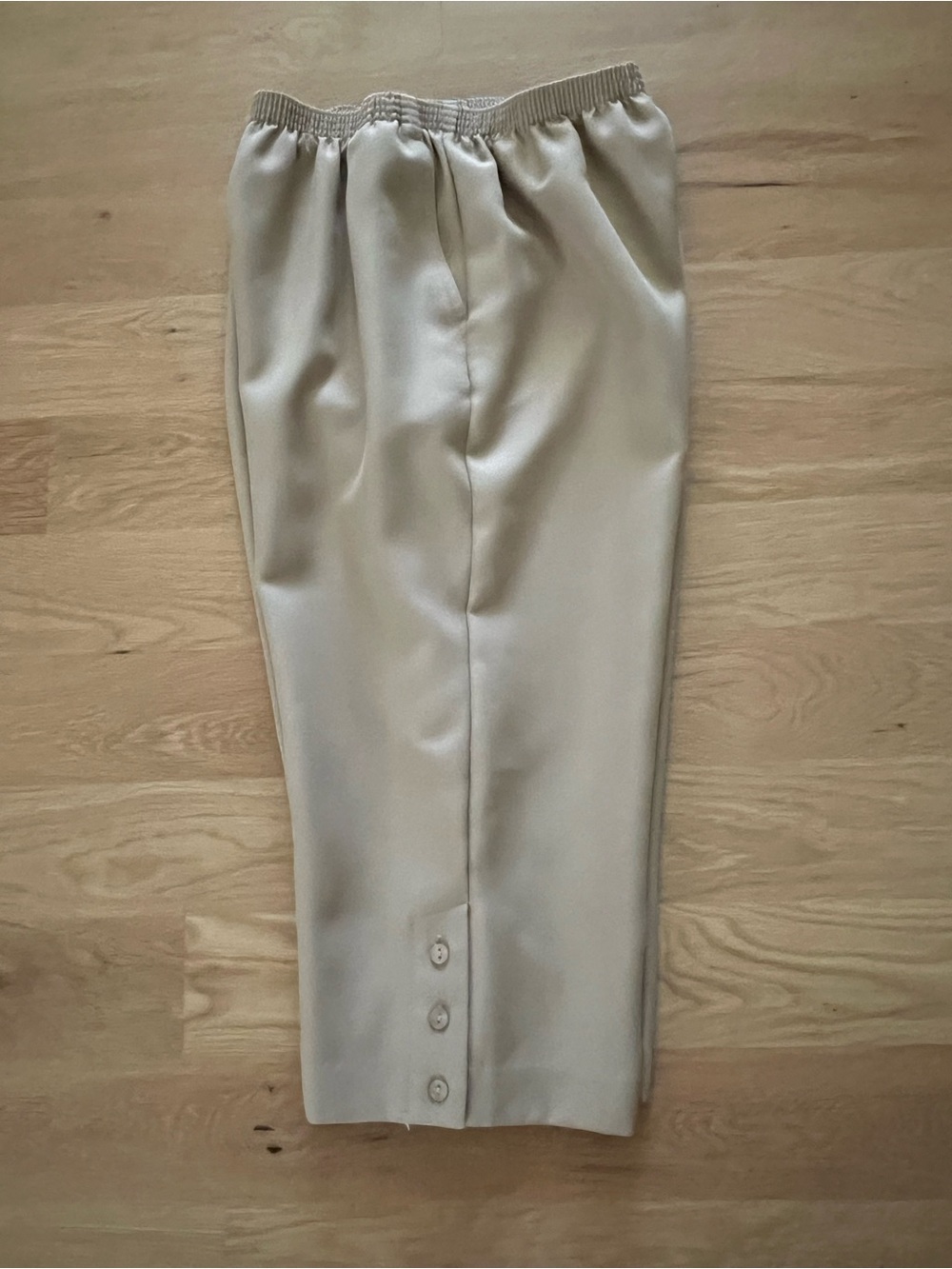 Alfred Dunner Wide Leg Button Hem Crop Pants - Taupe size 12P